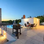 House Azur With A Private Pool Villa