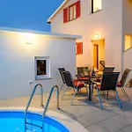 House Azur With A Private Pool