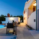 Villa House Azur With A Private Pool