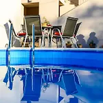 House Azur With A Private Pool