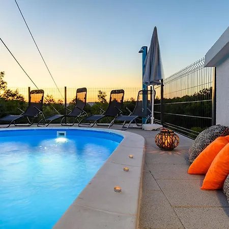 Vila House Azur With A Private Pool *