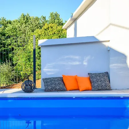 House Azur With A Private Pool ヴィラ Martinski