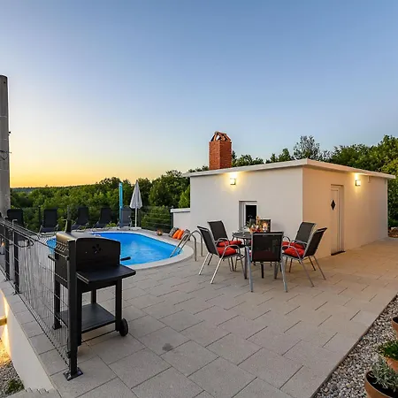 House Azur With A Private Pool Vila