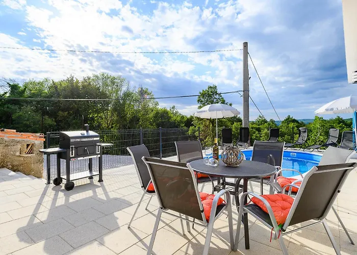 Villa House Azur With A Private Pool Martinski