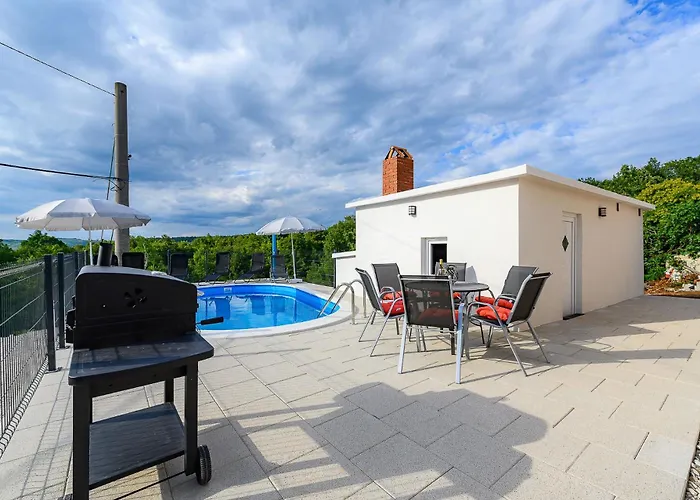 House Azur With A Private Pool Villa *