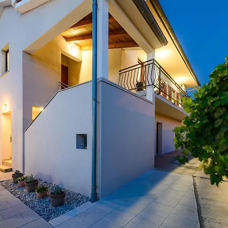 House Azur With A Private Pool