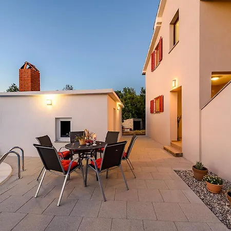 House Azur With A Private Pool