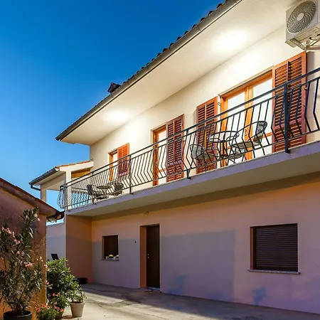 House Azur With A Private Pool Villa Martinski