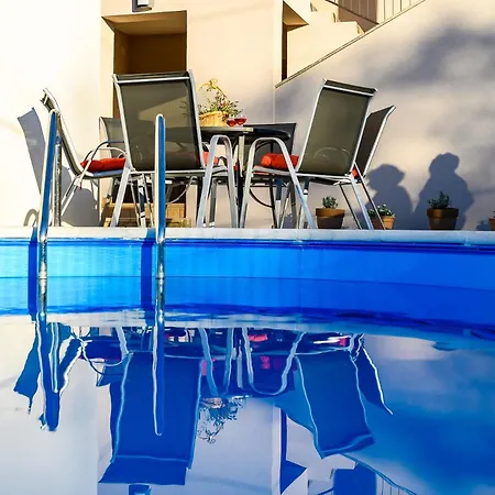 House Azur With A Private Pool