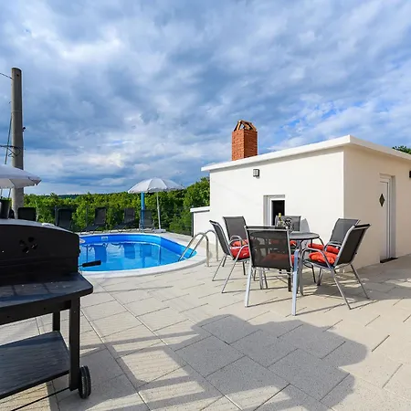 House Azur With A Private Pool Villa *